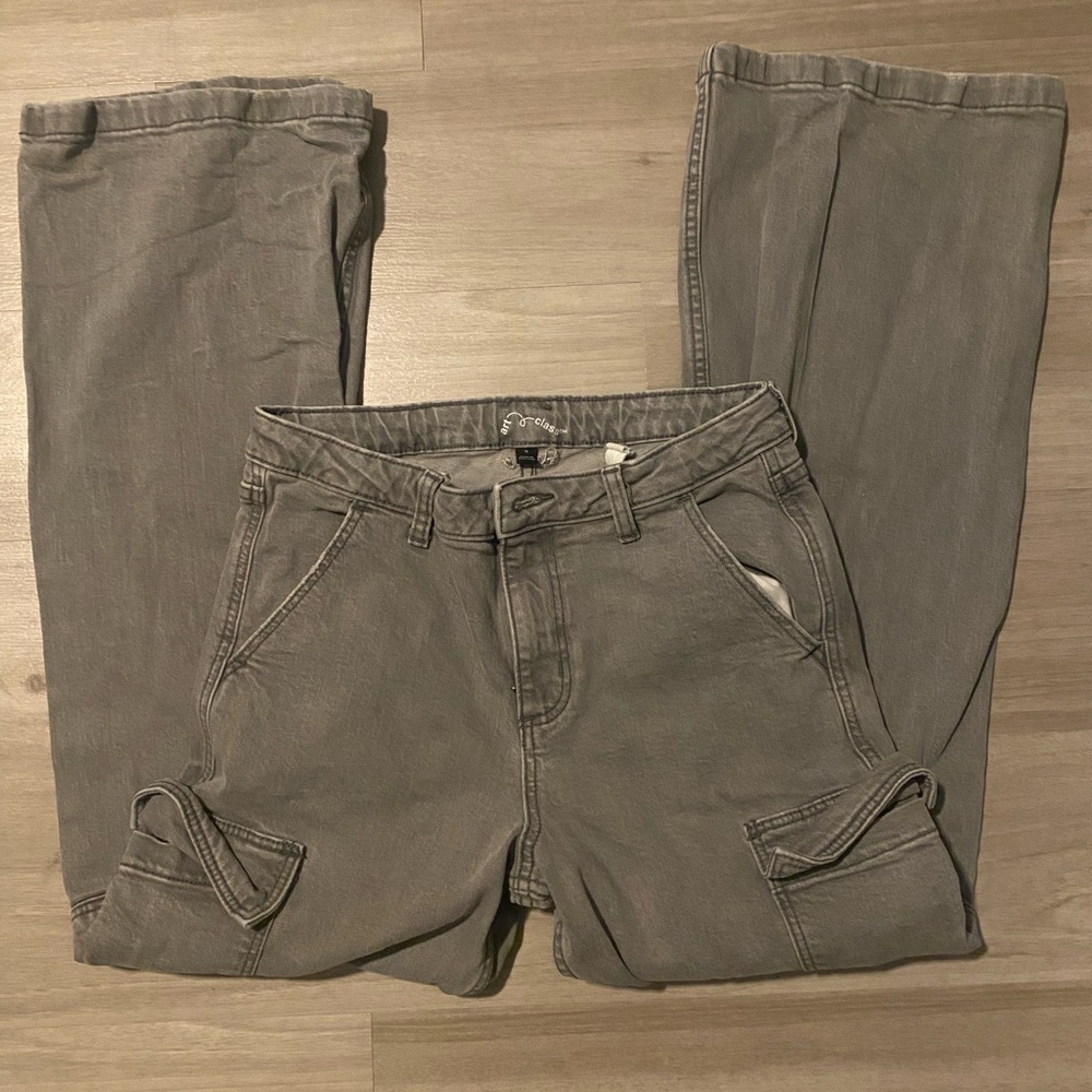 Art Class Gray Apparel